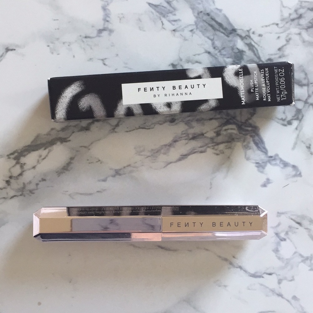 NWOT FENTY BEAUTY LIPSTICK